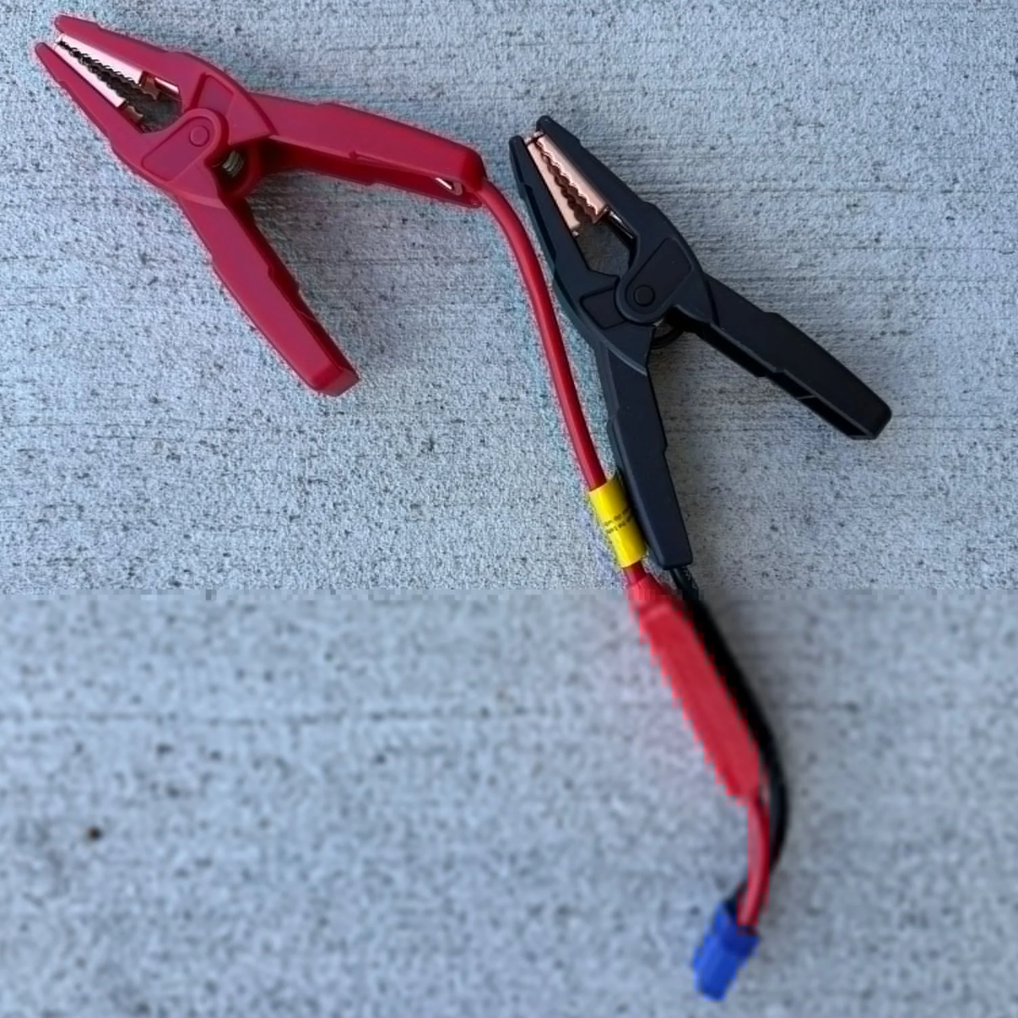 Wildtrak 1000A 12KMAH HP Lithium Car and 4WD Jump Starter (Petrol & Diesel) - Image 17