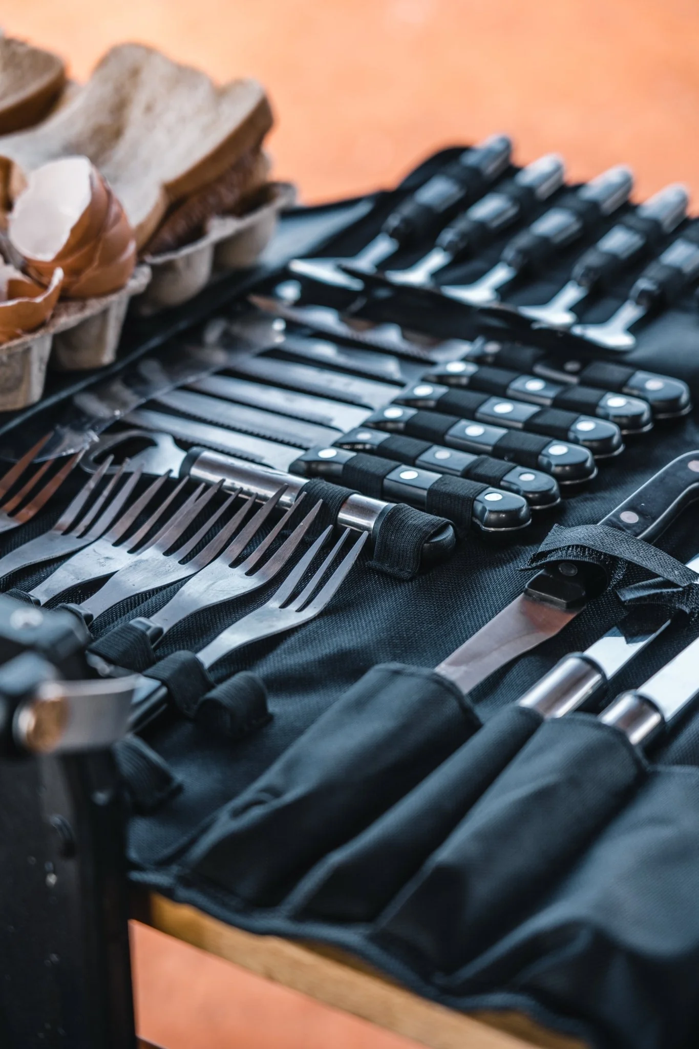 26 Piece Stainless Steel Cutlery and BBQ Set in Canvas Wrap with Handles - Image 5