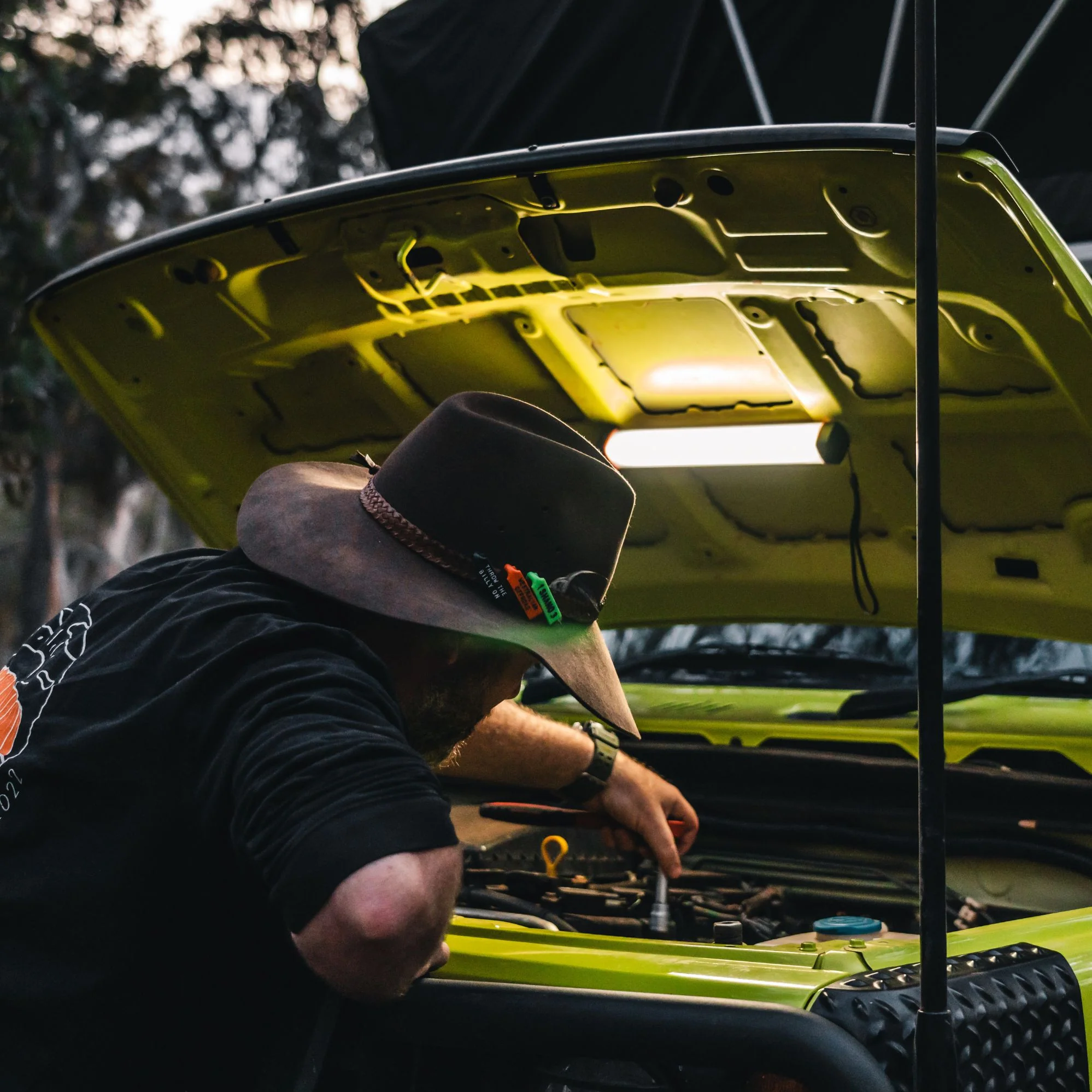 Wildtrak Base 300 Rechargeable Camping Multi-Light - Image 23