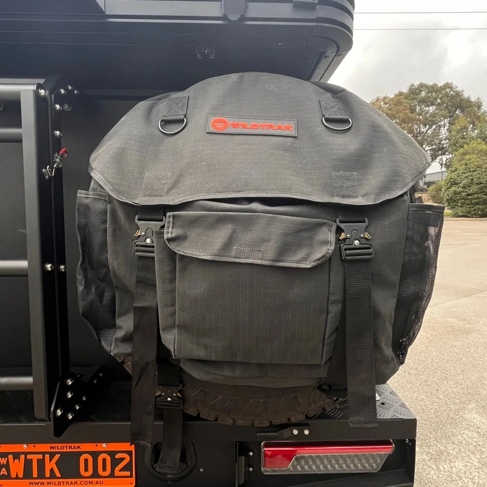 Wildtrak Heavy-duty 4WD Spare Tyre Trash Deluxe Wheel Storage Bag - Image 3