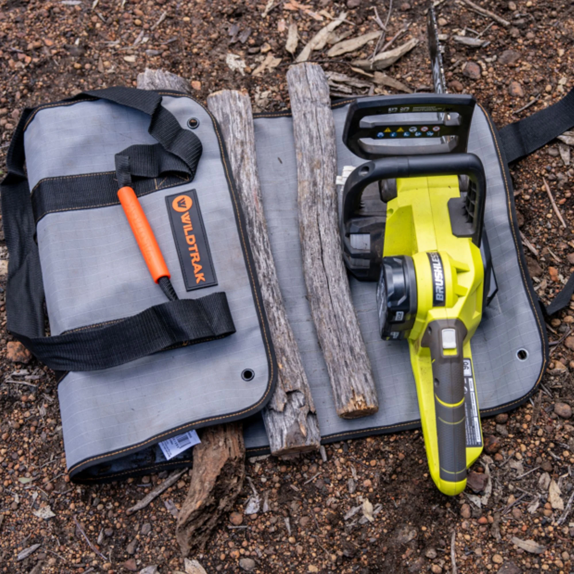 Wildtrak Heavy-Duty Canvas Deluxe Wood Carrier 100x50cm - Image 5