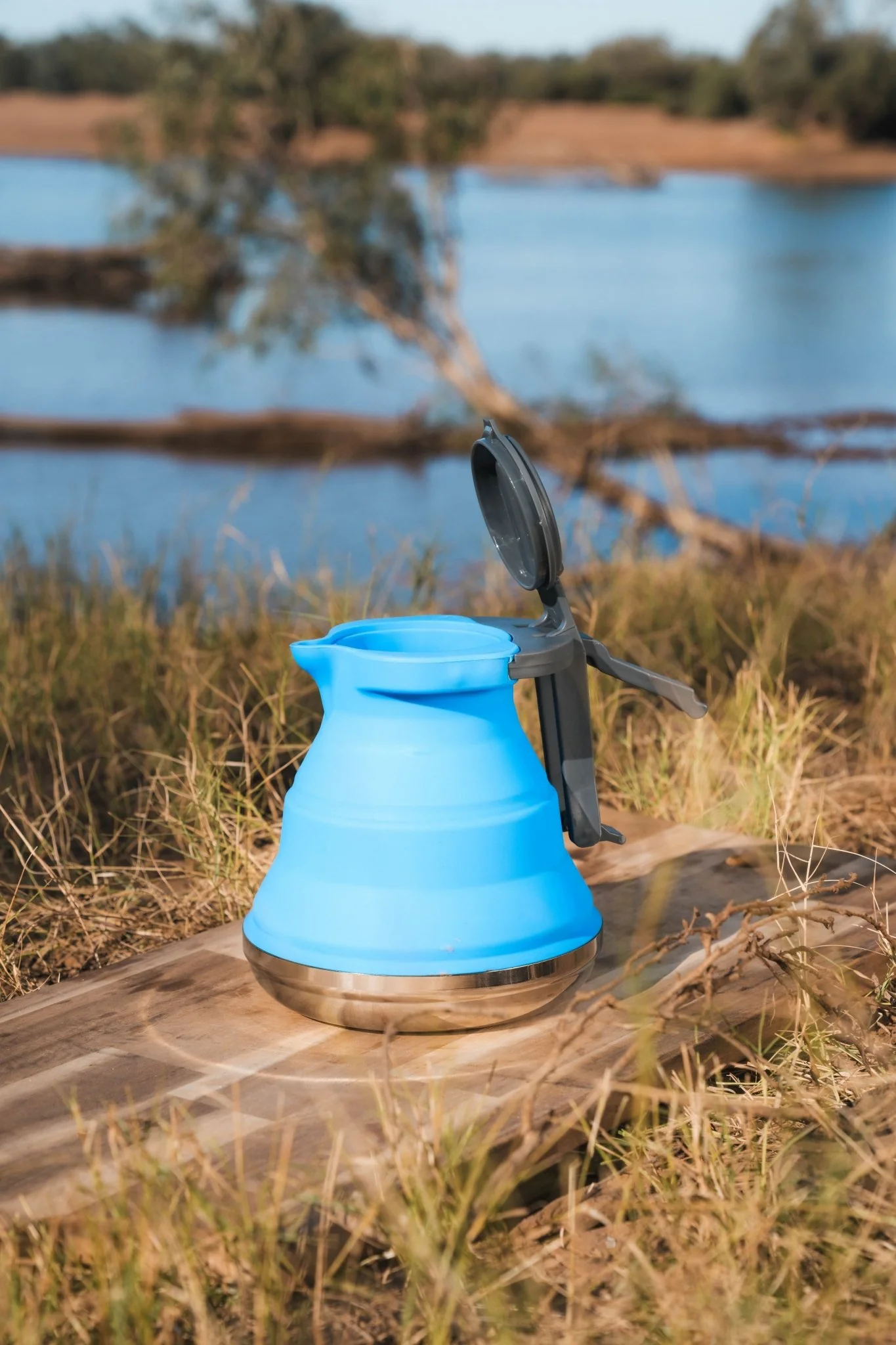 Collapsible 1.5 Litre Travel Kettle - Image 5