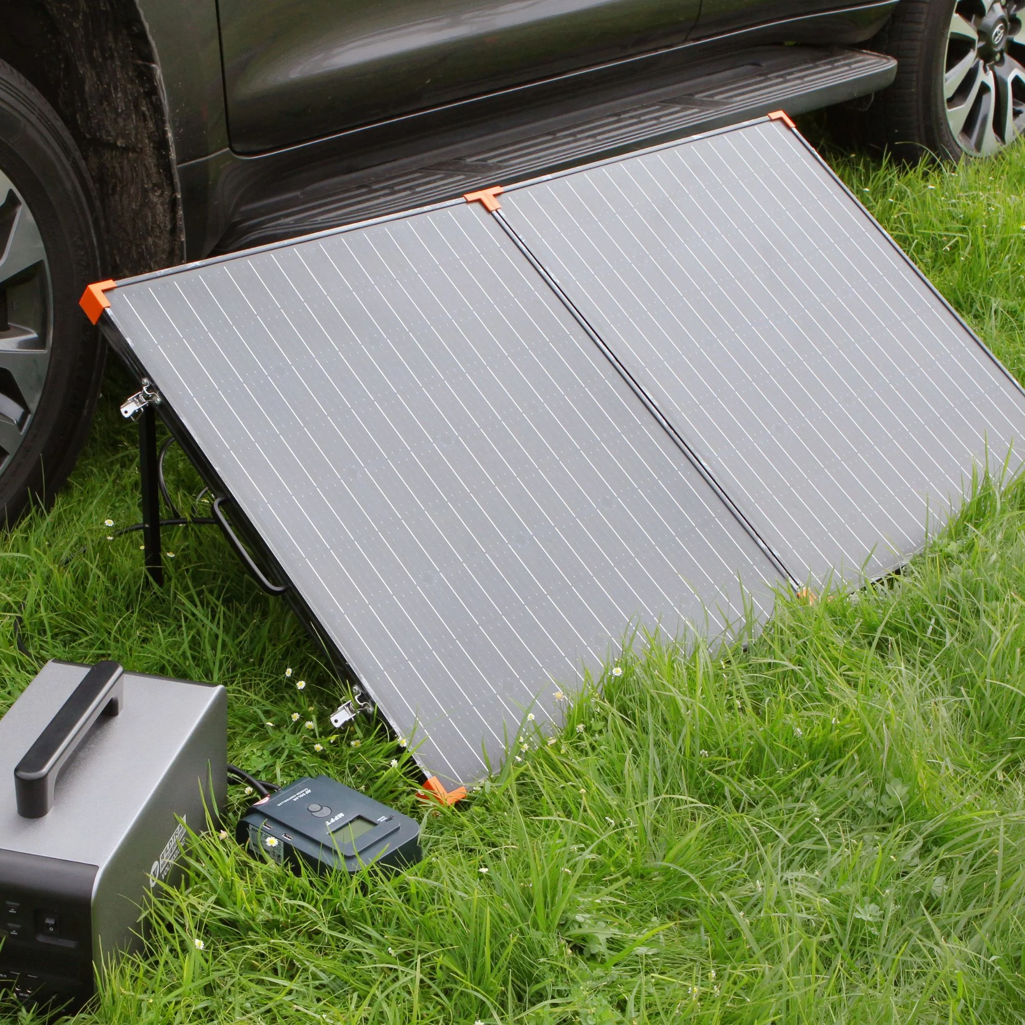 Wildtrak 160W Folding A-Grade Monocrystalline & Aluminium Solar Panel with Bag - Image 3