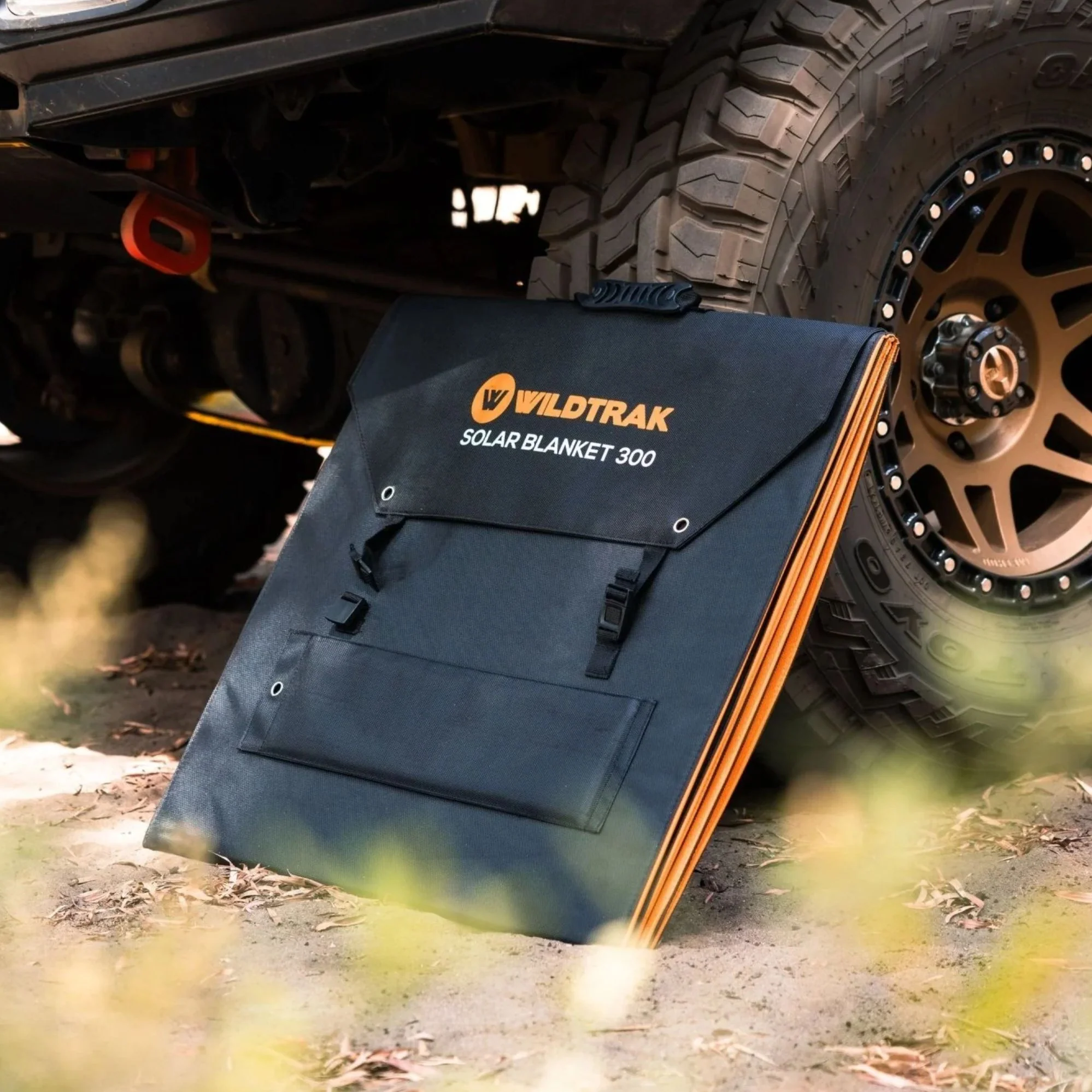 Wildtrak 240W Folding Solar Blanket A-Grade with ETFE Coating, Built in Stand, & Carry Bag - Image 8