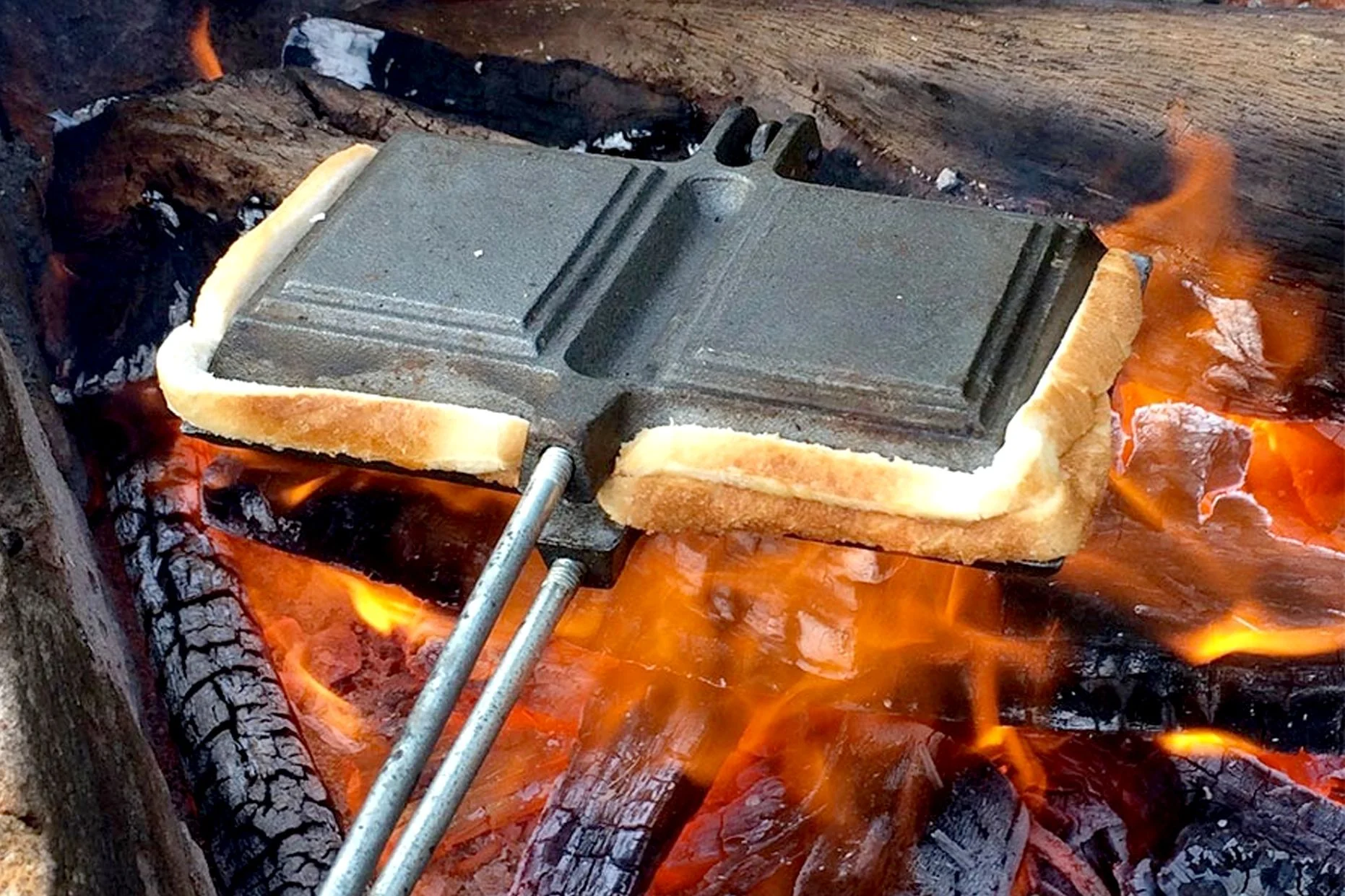 Jumbo Double Jaffle Iron - Image 3