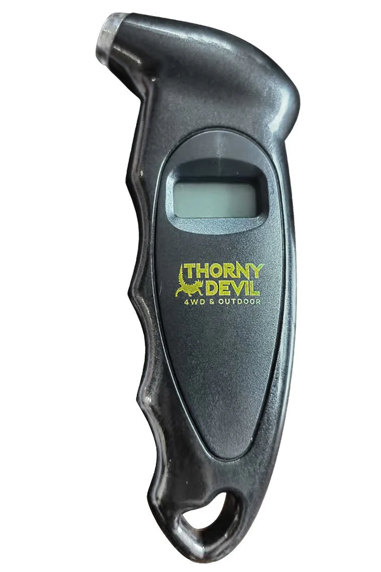 Premium Tyre Deflators & Digital Gauge Combo - 6pc Set - Image 3