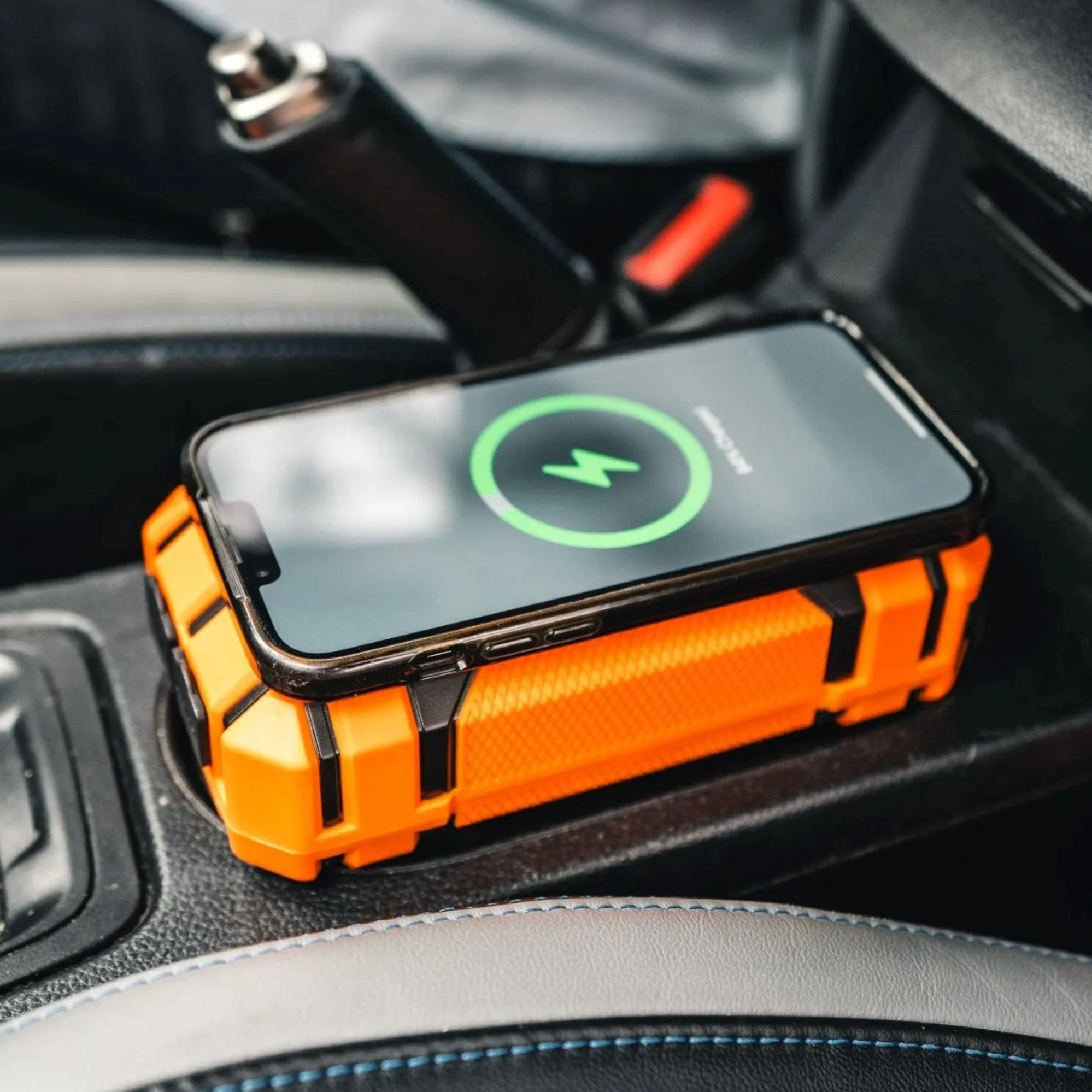 Wildtrak Heavy-Duty 2000A 16KMAH HP Lithium Jump Starter (Petrol & Diesel) - Image 13