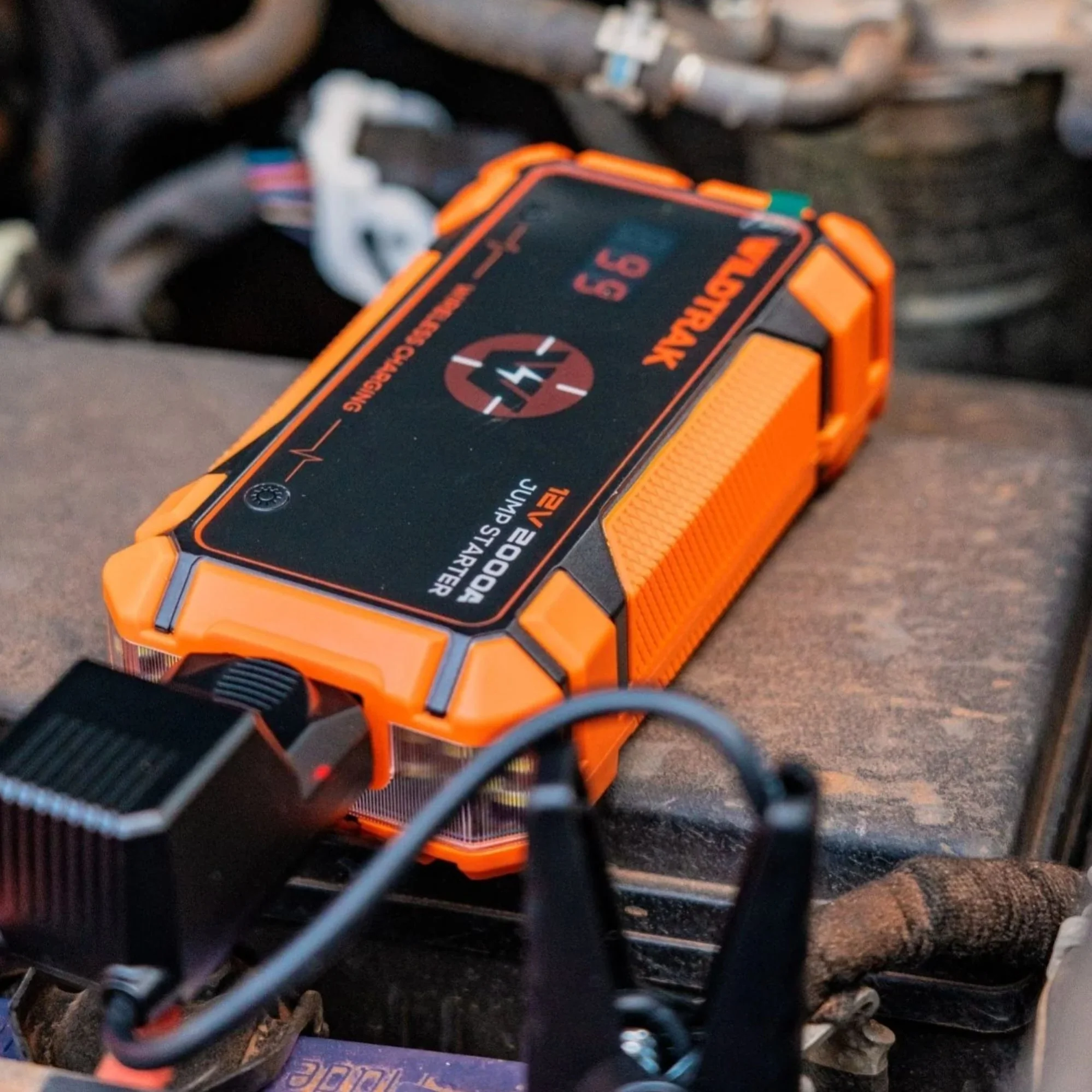 Wildtrak Heavy-Duty 2000A 16KMAH HP Lithium Jump Starter (Petrol & Diesel) - Image 7