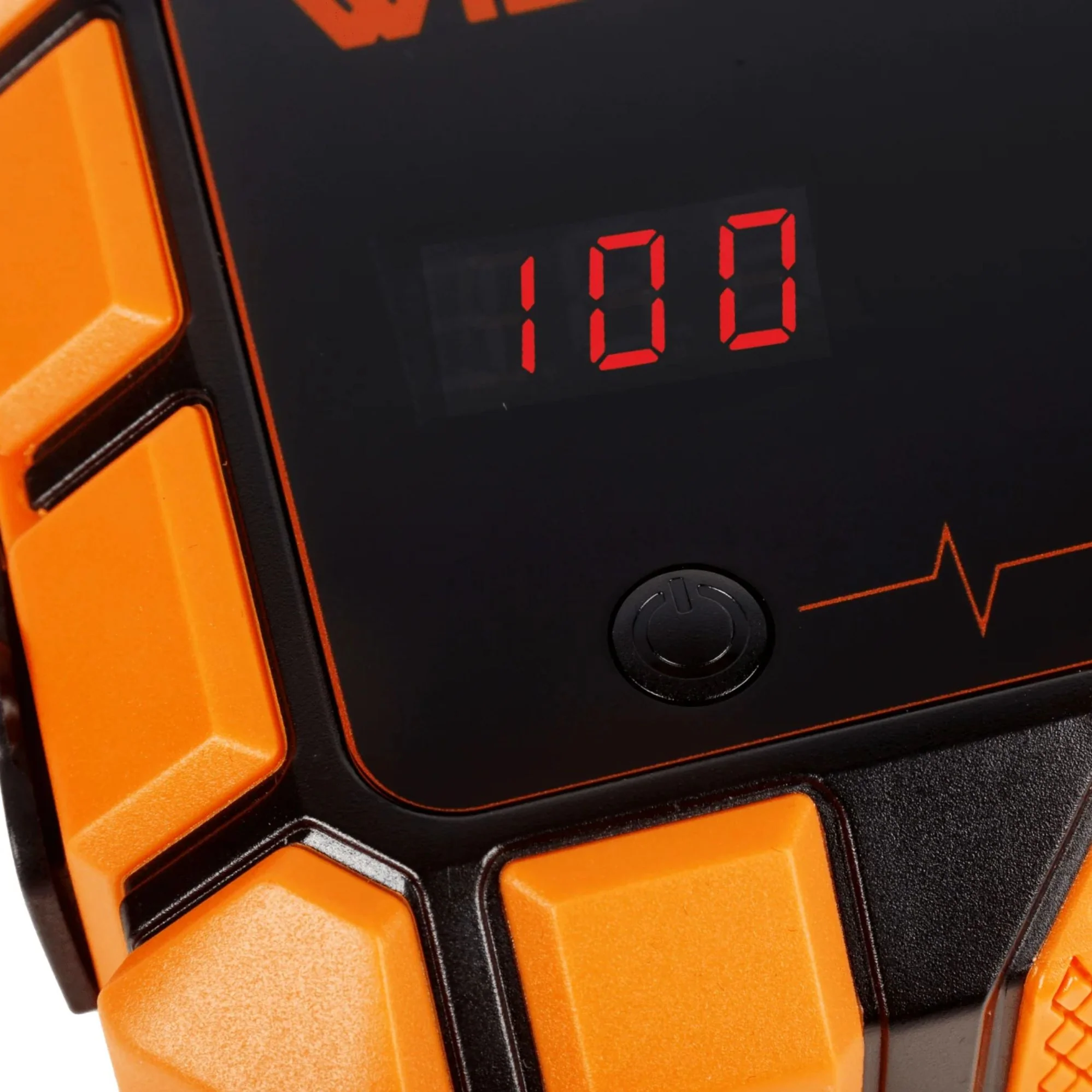 Wildtrak Heavy-Duty 4000A 28KMAH HP Lithium Car & 4WD Jump Starter (Petrol & Diesel) - Image 14