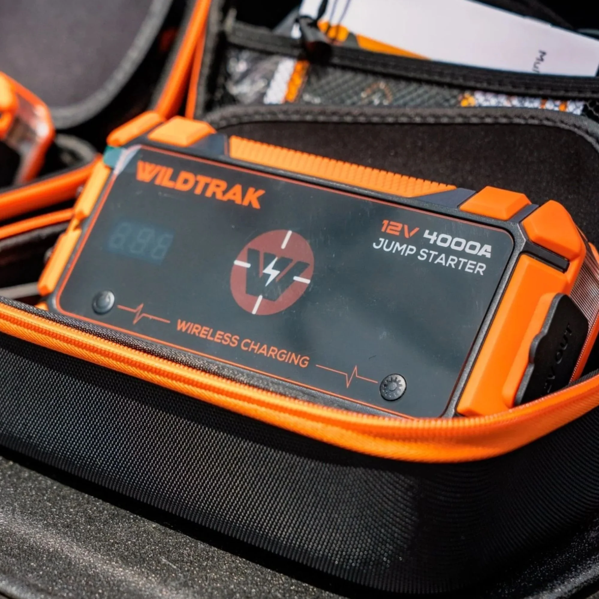 Wildtrak Heavy-Duty 4000A 28KMAH HP Lithium Car & 4WD Jump Starter (Petrol & Diesel) - Image 16
