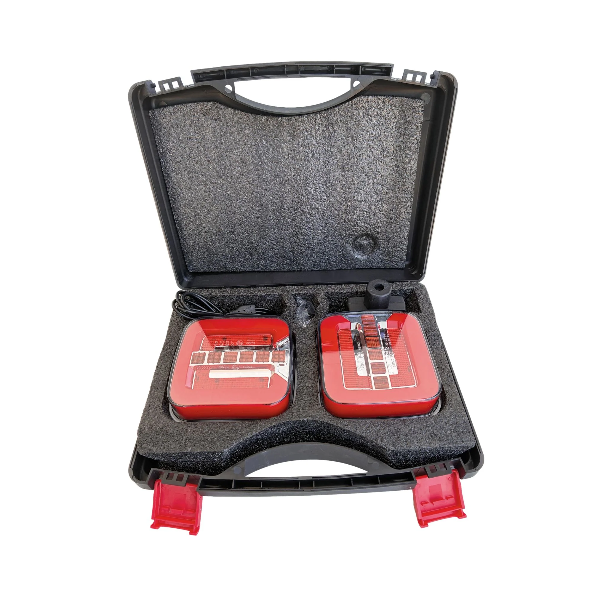 Wildtrak Quikfit Wireless Magnetic Trailer Lights - Image 4