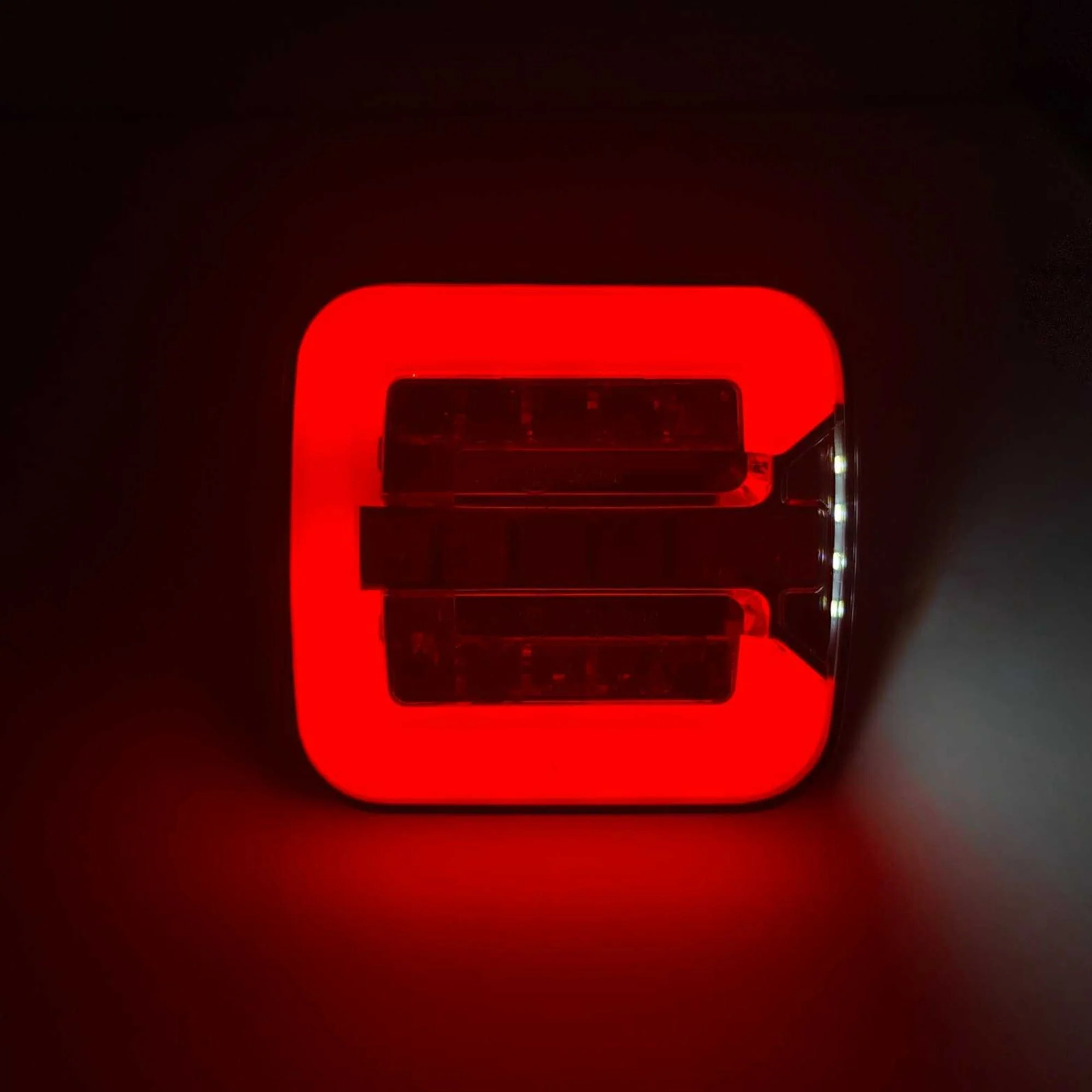 Wildtrak Quikfit Wireless Magnetic Trailer Lights - Image 7